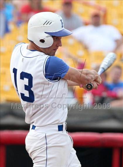 Thumbnail 3 in Highlands vs. Beechwood (Ninth Region Quarterfinal) photogallery.