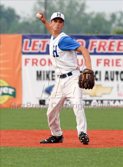 Thumbnail 2 in Highlands vs. Beechwood (Ninth Region Quarterfinal) photogallery.