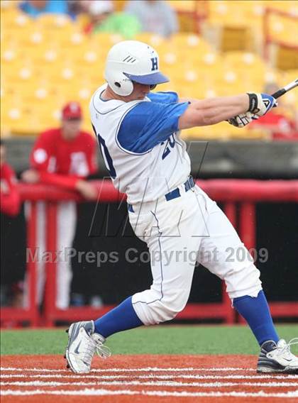 Thumbnail 1 in Highlands vs. Beechwood (Ninth Region Quarterfinal) photogallery.