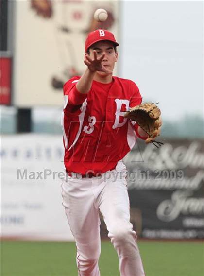 Thumbnail 3 in Highlands vs. Beechwood (Ninth Region Quarterfinal) photogallery.