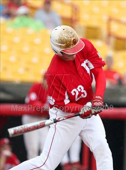 Thumbnail 3 in Highlands vs. Beechwood (Ninth Region Quarterfinal) photogallery.
