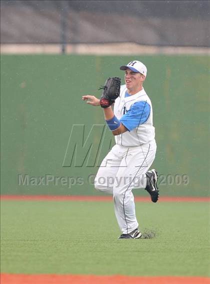 Thumbnail 3 in Highlands vs. Beechwood (Ninth Region Quarterfinal) photogallery.