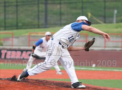 Thumbnail 1 in Highlands vs. Beechwood (Ninth Region Quarterfinal) photogallery.