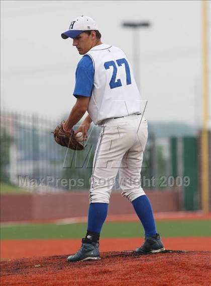 Thumbnail 1 in Highlands vs. Beechwood (Ninth Region Quarterfinal) photogallery.