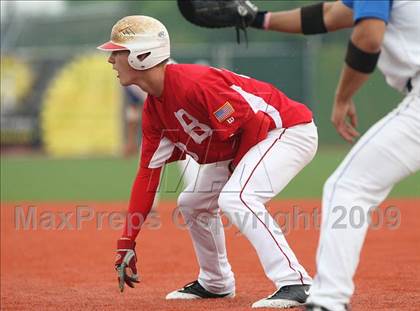 Thumbnail 1 in Highlands vs. Beechwood (Ninth Region Quarterfinal) photogallery.