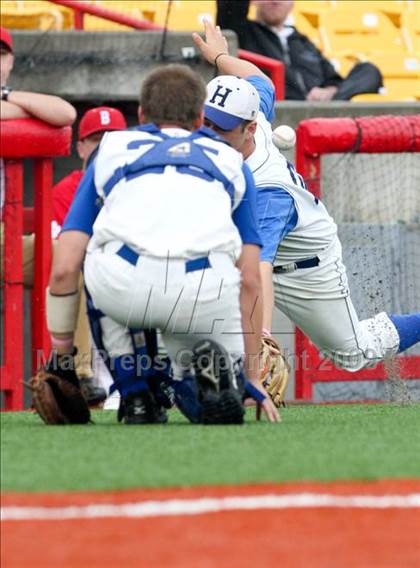 Thumbnail 1 in Highlands vs. Beechwood (Ninth Region Quarterfinal) photogallery.