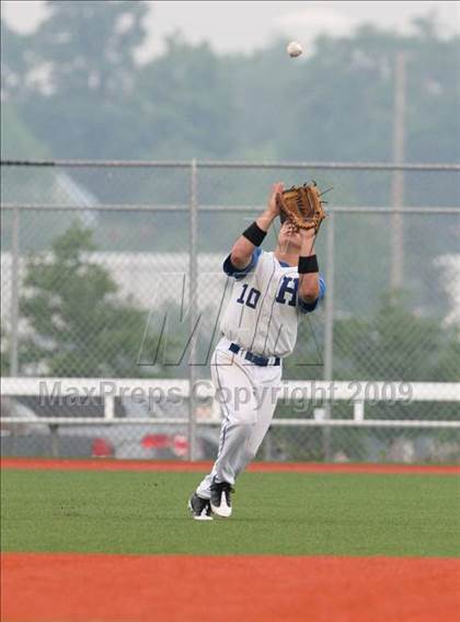 Thumbnail 1 in Highlands vs. Beechwood (Ninth Region Quarterfinal) photogallery.
