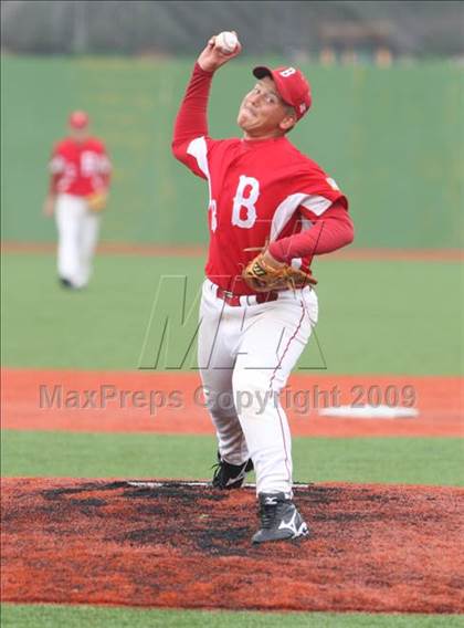 Thumbnail 3 in Highlands vs. Beechwood (Ninth Region Quarterfinal) photogallery.