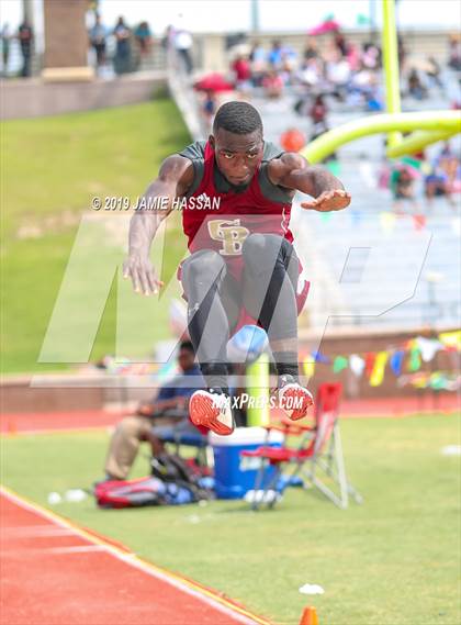 Thumbnail 1 in SCHSL State Track Meet (Boys Field Events)  photogallery.