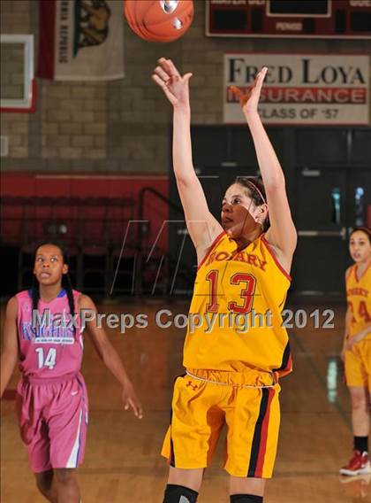 Thumbnail 1 in Rialto vs. Rosary photogallery.