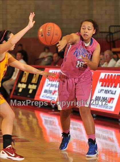 Thumbnail 2 in Rialto vs. Rosary photogallery.