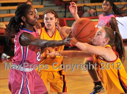 Thumbnail 1 in Rialto vs. Rosary photogallery.