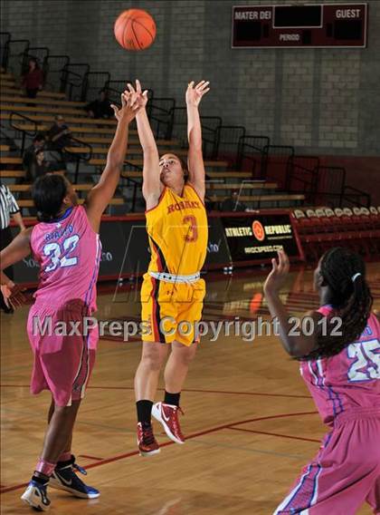 Thumbnail 2 in Rialto vs. Rosary photogallery.