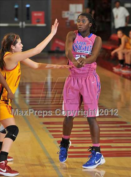 Thumbnail 3 in Rialto vs. Rosary photogallery.