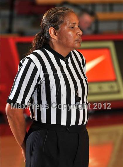 Thumbnail 2 in Rialto vs. Rosary photogallery.