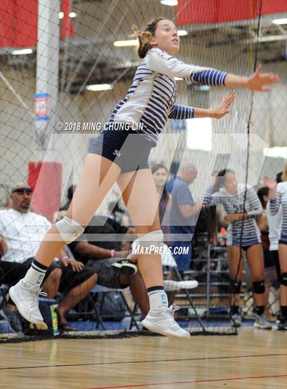 Thumbnail 1 in San Juan Hills vs. Murrieta Mesa (Queen's Court Tournament) photogallery.