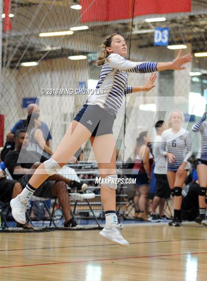 Thumbnail 3 in San Juan Hills vs. Murrieta Mesa (Queen's Court Tournament) photogallery.