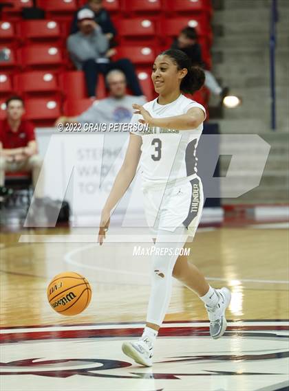 Thumbnail 2 in Desert Hills vs. Hurricane (UHSAA 4A Quarterfinal Playoff) photogallery.