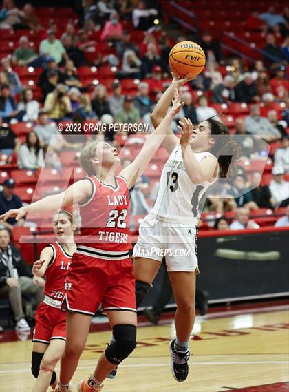 Thumbnail 1 in Desert Hills vs. Hurricane (UHSAA 4A Quarterfinal Playoff) photogallery.