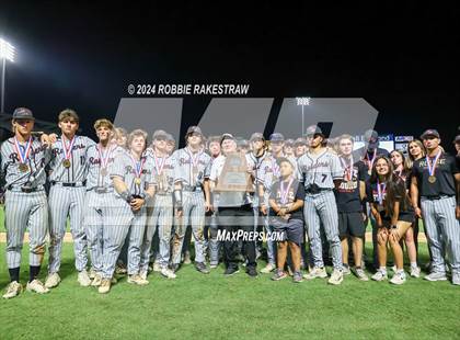 Thumbnail 2 in Grapevine vs. Rouse (UIL 5A Baseball Semifinal Medal Ceremony) photogallery.