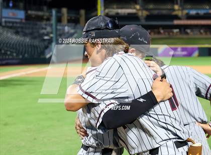 Thumbnail 3 in Grapevine vs. Rouse (UIL 5A Baseball Semifinal Medal Ceremony) photogallery.