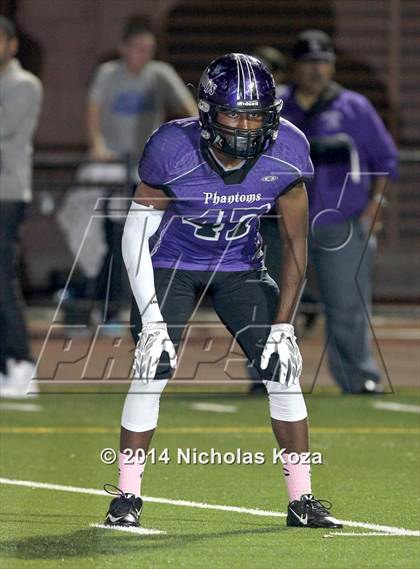 Thumbnail 1 in Harvard-Westlake vs. Cathedral photogallery.