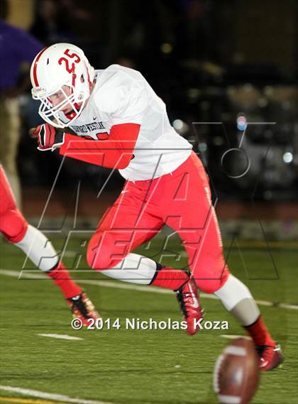 Thumbnail 2 in Harvard-Westlake vs. Cathedral photogallery.