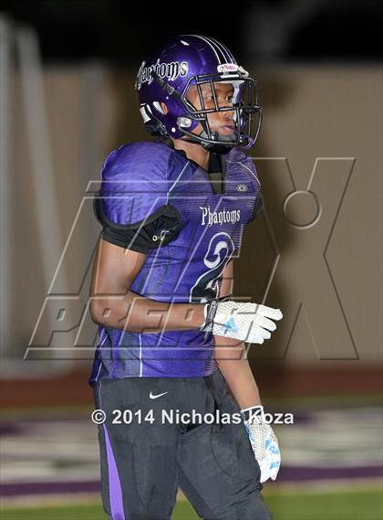 Thumbnail 2 in Harvard-Westlake vs. Cathedral photogallery.