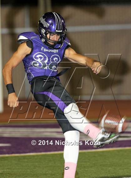 Thumbnail 1 in Harvard-Westlake vs. Cathedral photogallery.