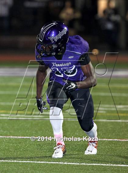 Thumbnail 1 in Harvard-Westlake vs. Cathedral photogallery.