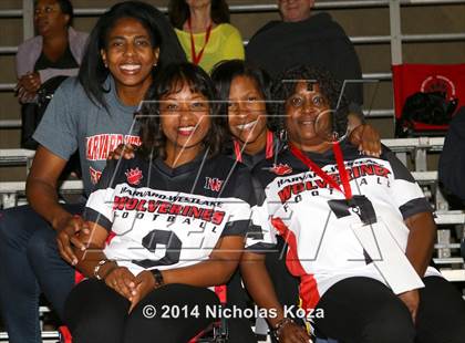 Thumbnail 2 in Harvard-Westlake vs. Cathedral photogallery.