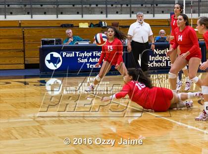 Thumbnail 3 in Clark vs. Taft photogallery.