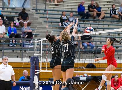 Thumbnail 1 in Clark vs. Taft photogallery.