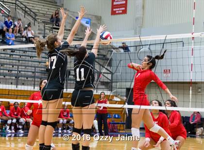 Thumbnail 1 in Clark vs. Taft photogallery.