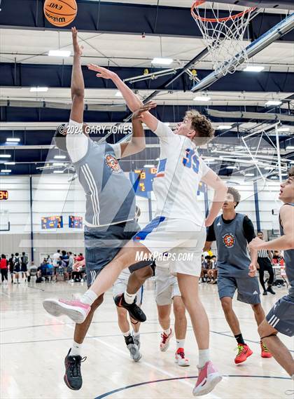 Thumbnail 1 in Beverly Hills vs Westlake (Cali Live Boys 2024) photogallery.