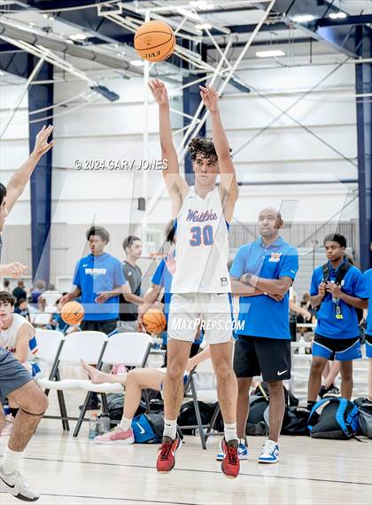 Thumbnail 3 in Beverly Hills vs Westlake (Cali Live Boys 2024) photogallery.