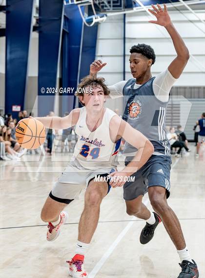 Thumbnail 3 in Beverly Hills vs Westlake (Cali Live Boys 2024) photogallery.