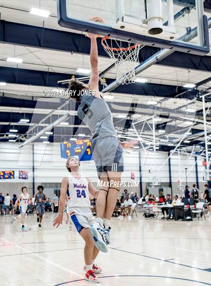 Thumbnail 3 in Beverly Hills vs Westlake (Cali Live Boys 2024) photogallery.