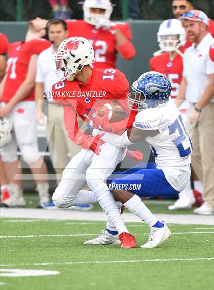 Thumbnail 3 in Nolan Catholic vs. Parish Episcopal (TAPPS  Division 1 Quarterfinal) photogallery.