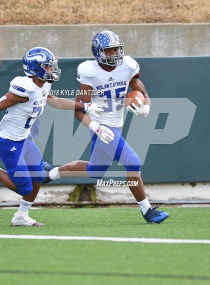Thumbnail 3 in Nolan Catholic vs. Parish Episcopal (TAPPS  Division 1 Quarterfinal) photogallery.