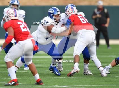Thumbnail 2 in Nolan Catholic vs. Parish Episcopal (TAPPS  Division 1 Quarterfinal) photogallery.