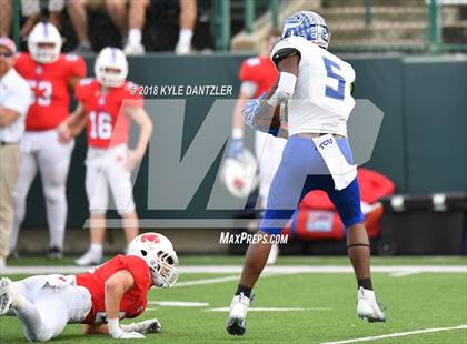 Thumbnail 3 in Nolan Catholic vs. Parish Episcopal (TAPPS  Division 1 Quarterfinal) photogallery.