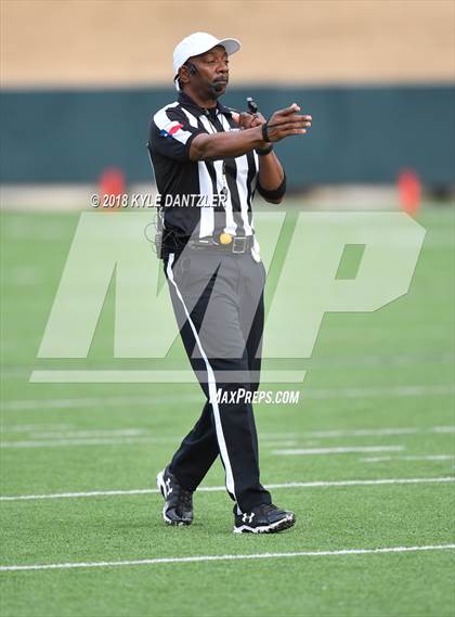 Thumbnail 1 in Nolan Catholic vs. Parish Episcopal (TAPPS  Division 1 Quarterfinal) photogallery.