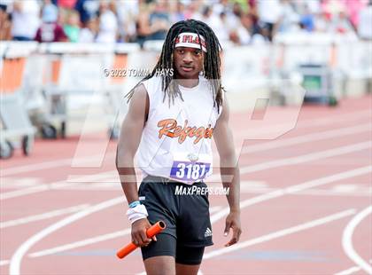 Thumbnail 3 in UIL 2A State Track Meet photogallery.