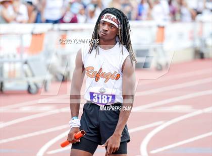 Thumbnail 3 in UIL 2A State Track Meet photogallery.