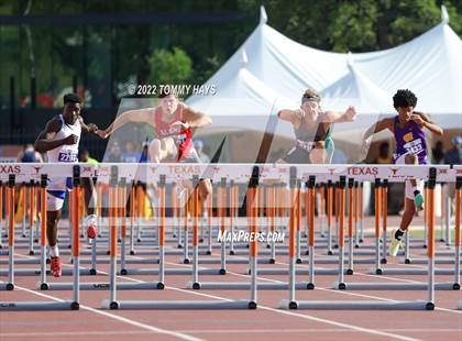 Thumbnail 1 in UIL 2A State Track Meet photogallery.
