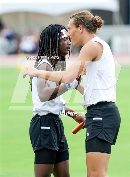 Thumbnail 3 in UIL 2A State Track Meet photogallery.