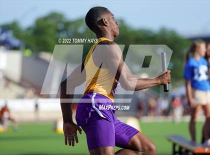 Thumbnail 1 in UIL 2A State Track Meet photogallery.