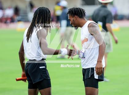 Thumbnail 1 in UIL 2A State Track Meet photogallery.