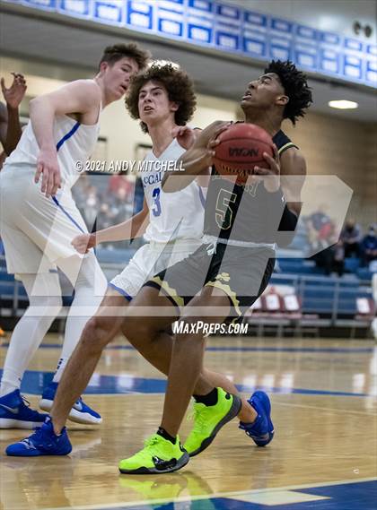 Thumbnail 2 in Knoxville Catholic @ McCallie photogallery.